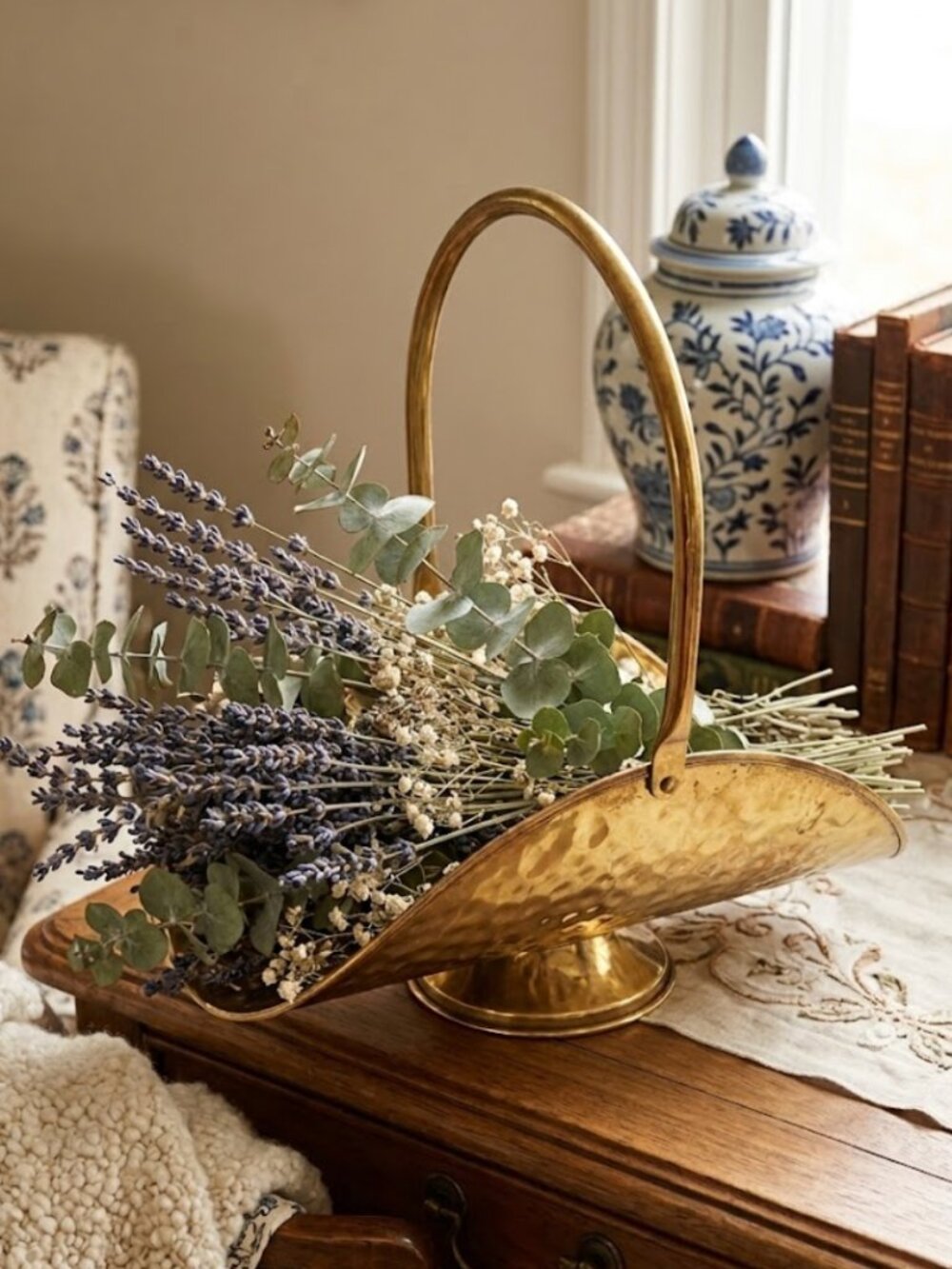 Vintage Hammered Brass Magazine Flower Rack Basket Gold Metal